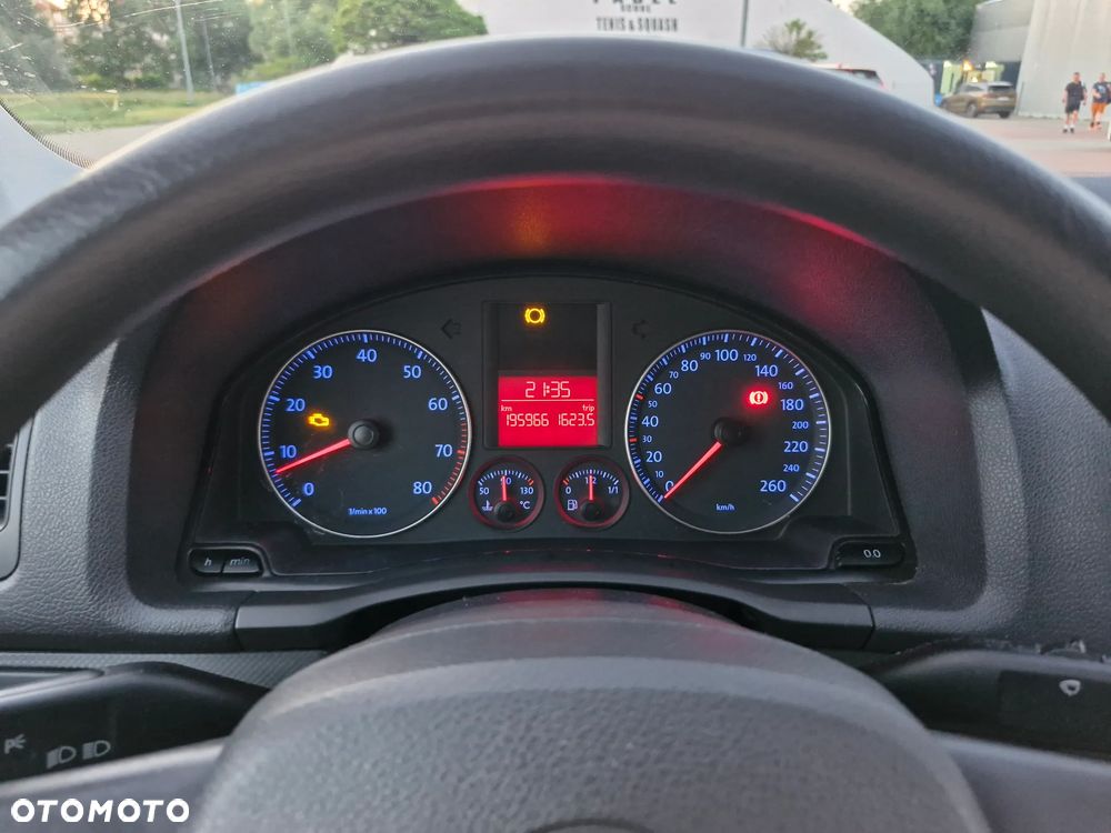 Volkswagen Golf - 8