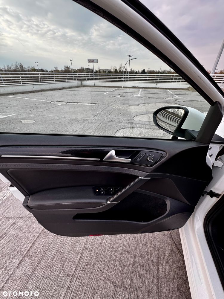 Volkswagen Golf 1.6 TDI BMT Highline - 19