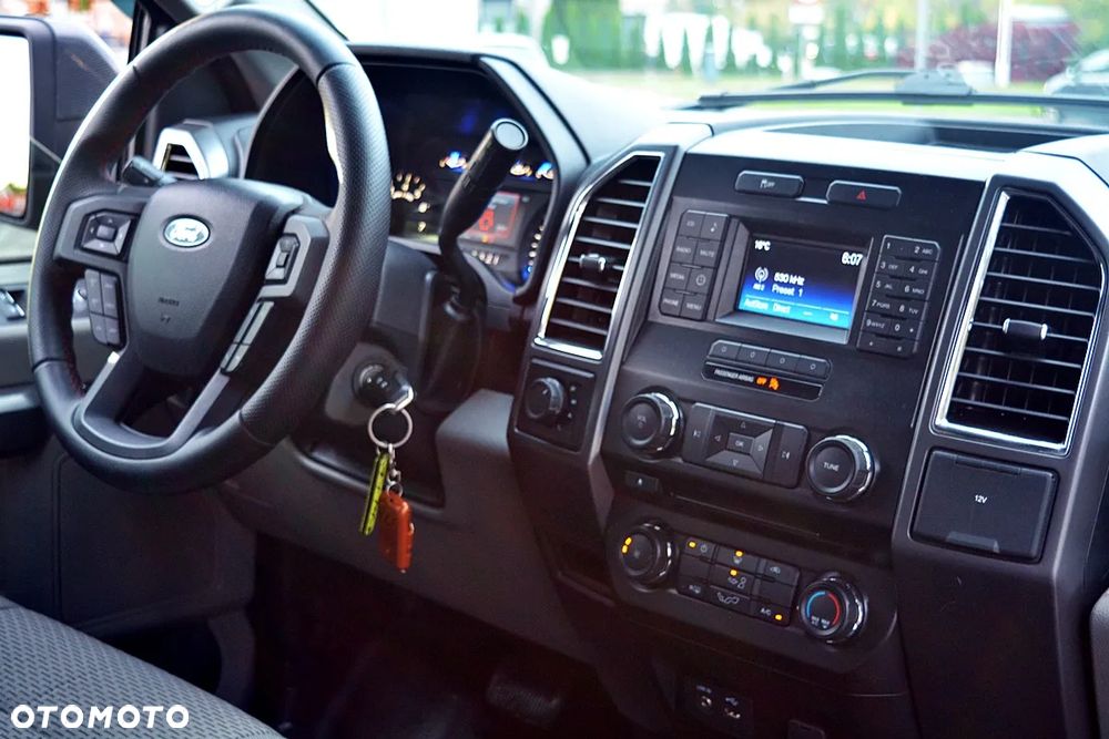 Ford F150 - 18