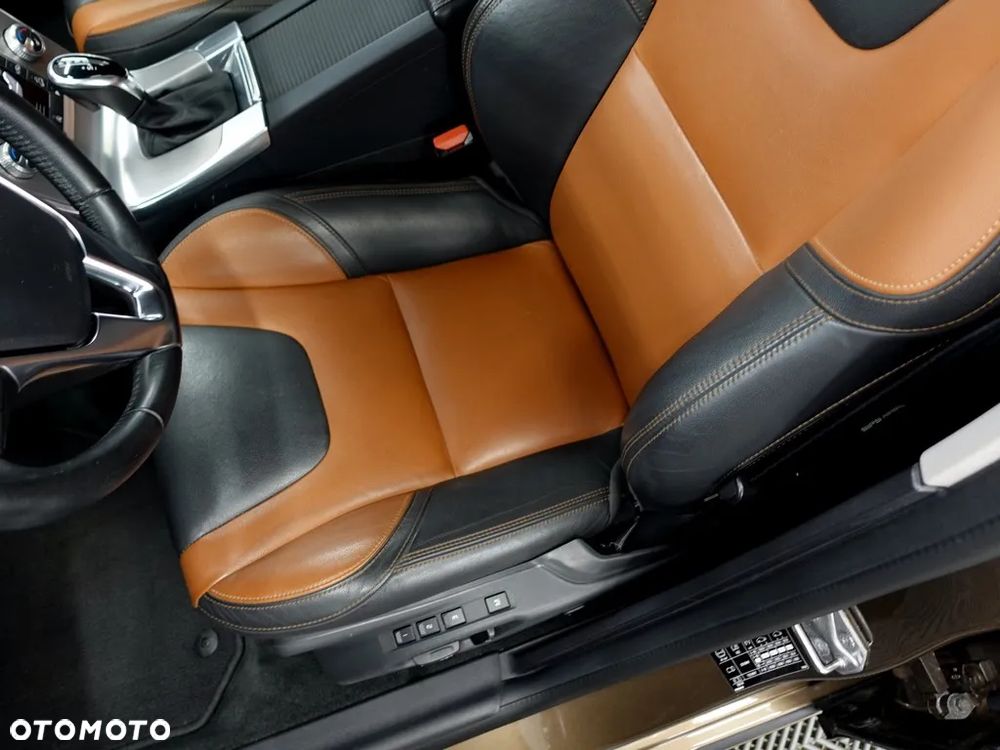 Volvo V60 Cross Country T5 AWD Summum - 15