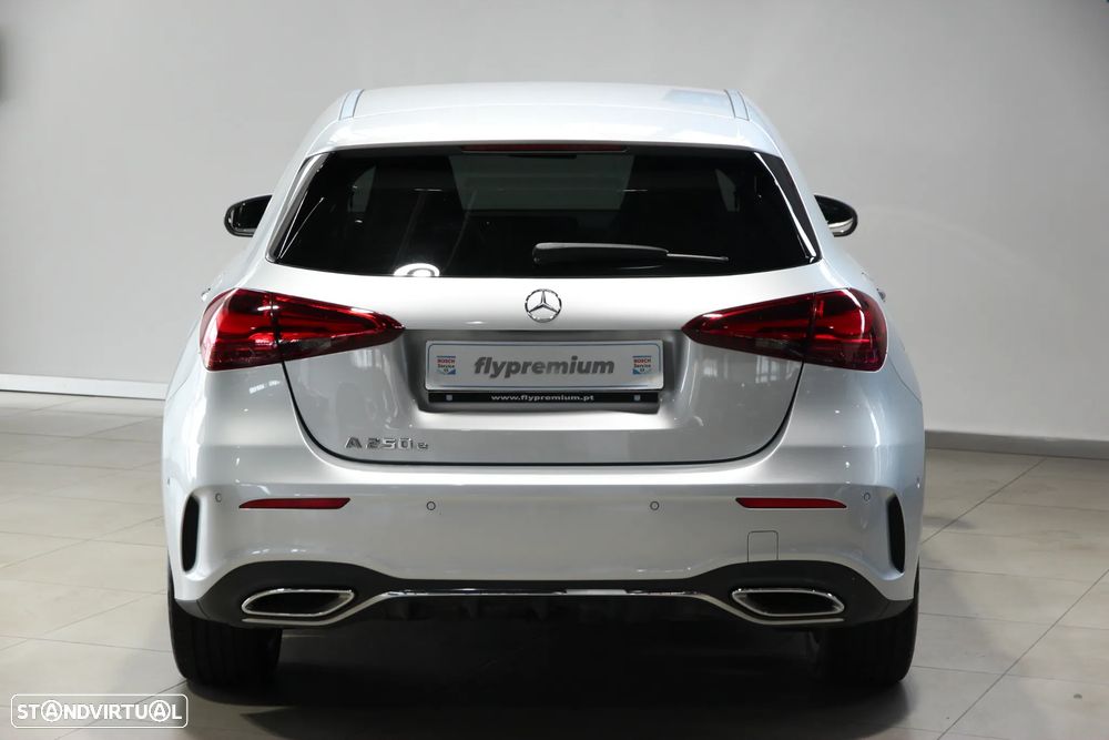 Mercedes-Benz A 250 e AMG Line - 7