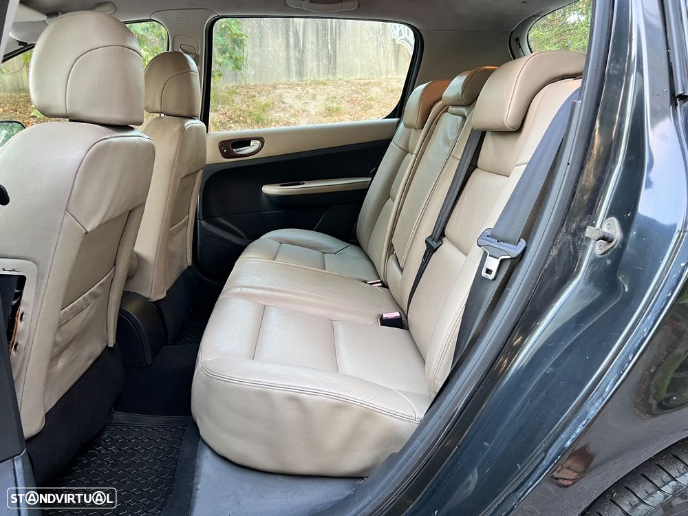 Peugeot 307 1.6 HDi Premium - 6