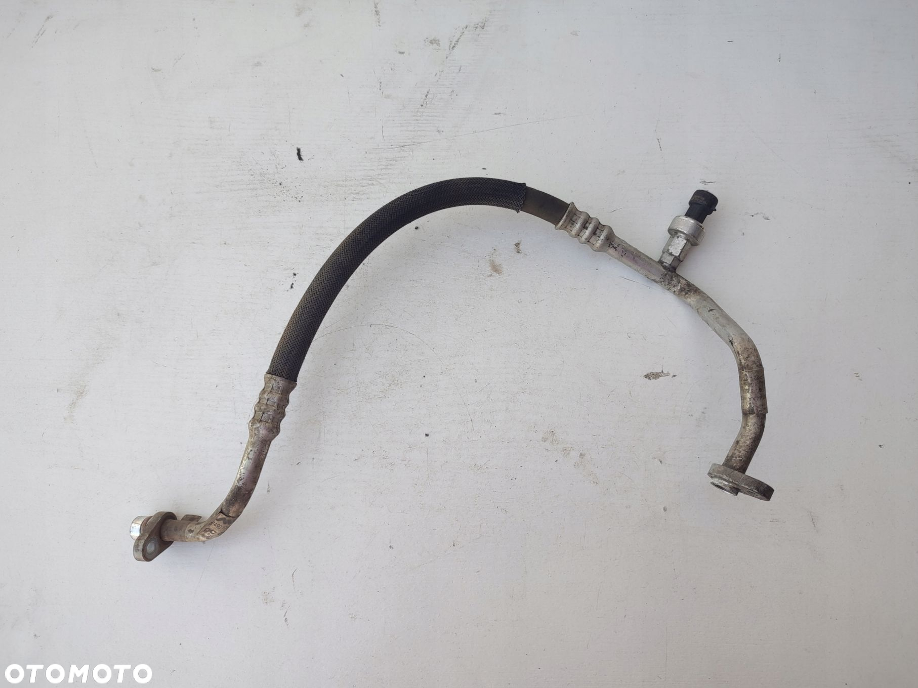 Przewód klimatyzacji RENAULT KANGOO II 1.5DCI 924901043R - 2