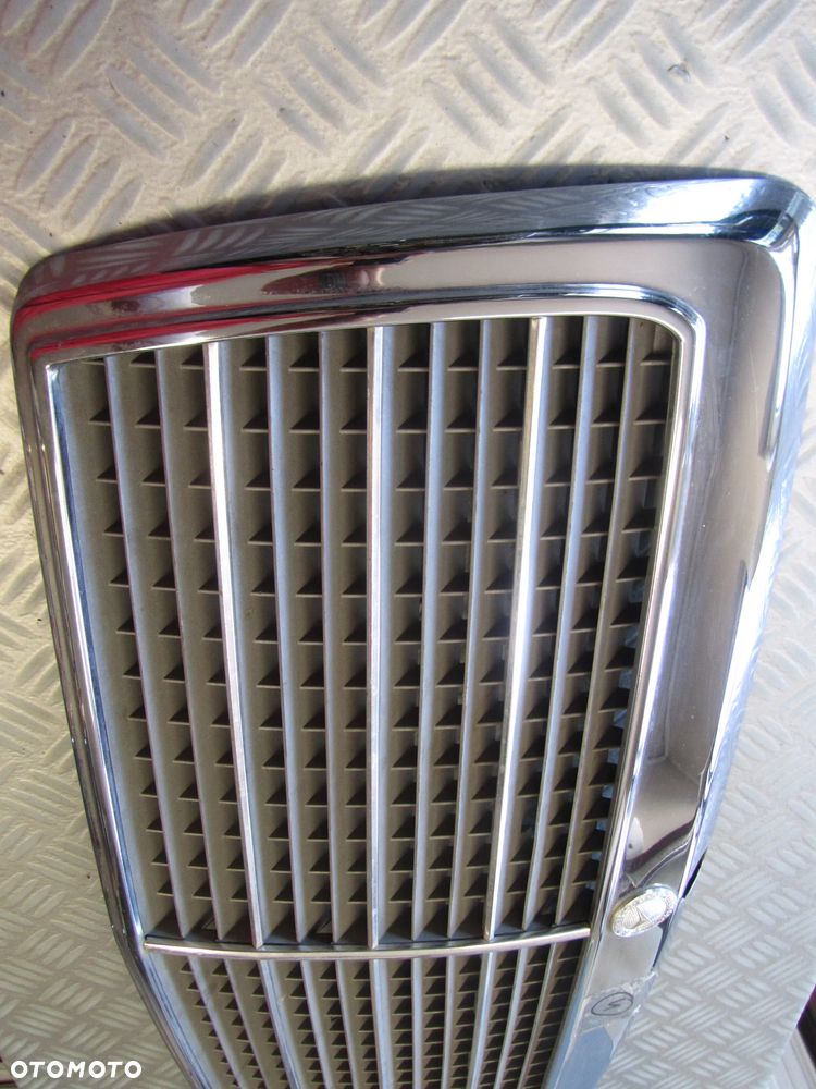 atrapa 1248800583 - 3