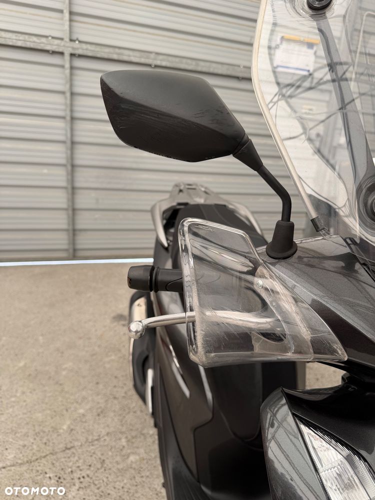 Honda SH - 17