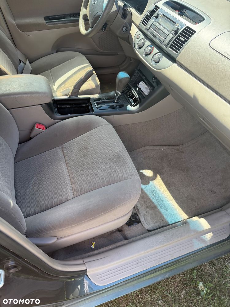 Toyota Camry 2.4 SE - 19