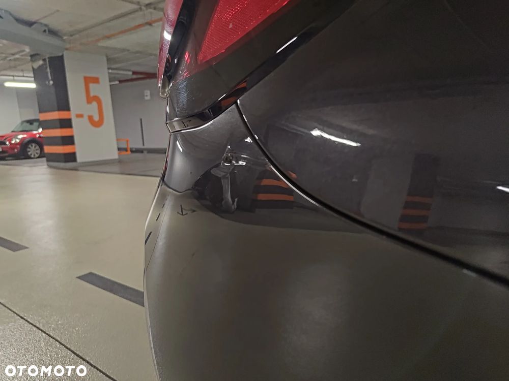 BMW Seria 5 520d xDrive - 10