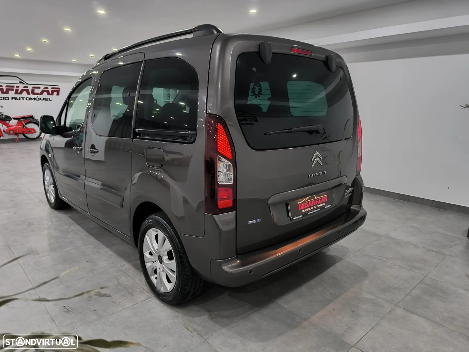 Citroën Berlingo 1.6 BlueHDi Feel 7L - 6