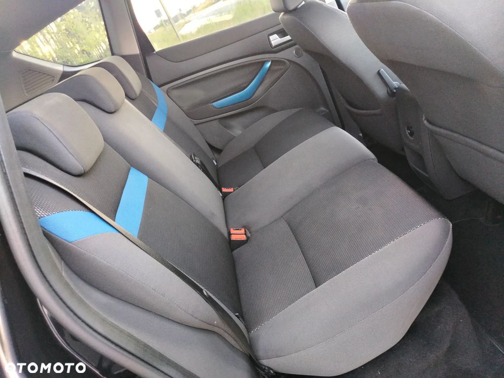 Ford Kuga 2.0 TDCi Titanium - 8