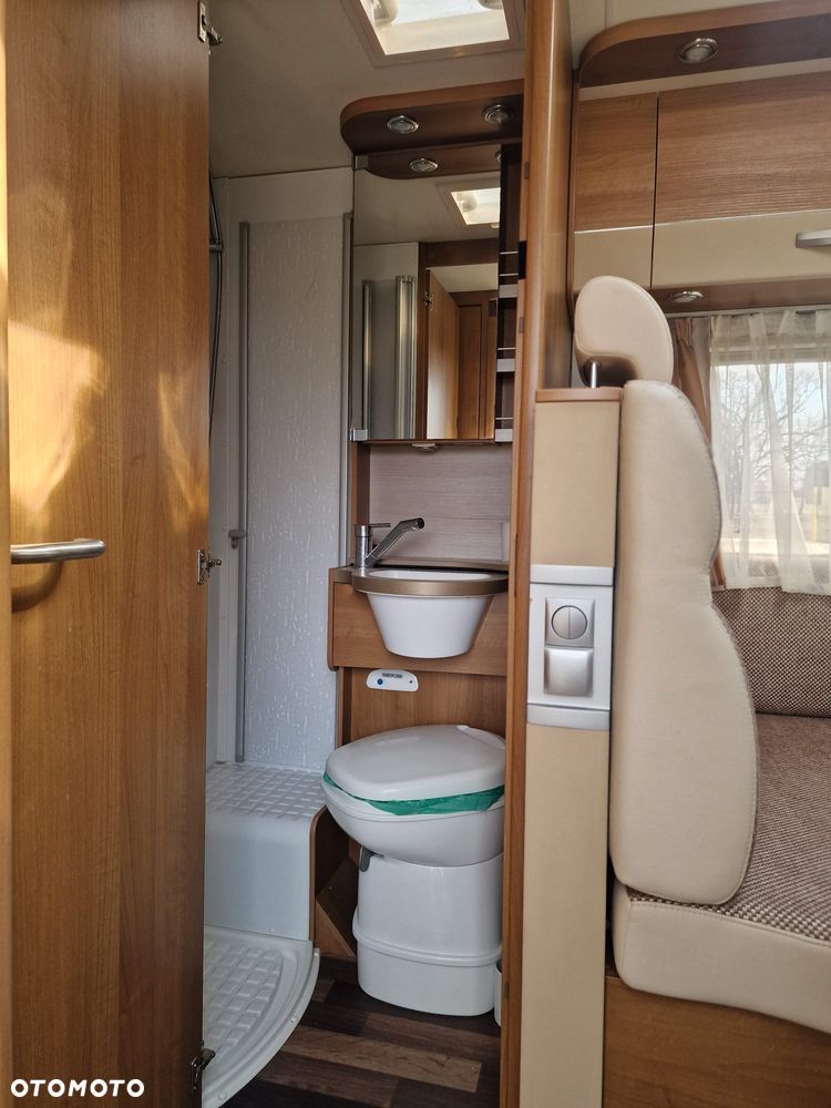 KNAUS Integra R18 - 39