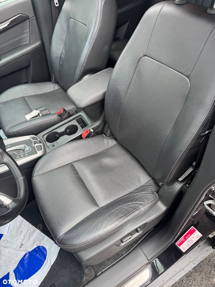 Chevrolet Captiva 2.2 D LTZ - 16