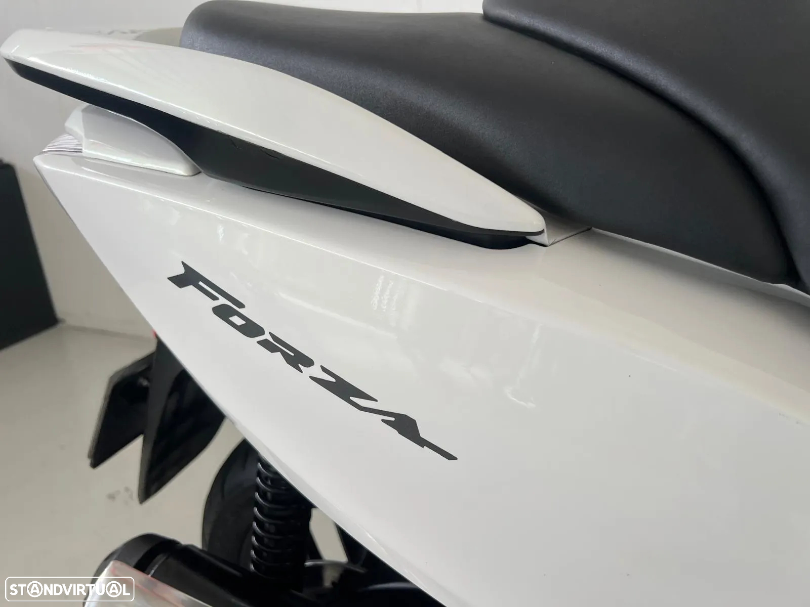 Honda Forza 300 - 10