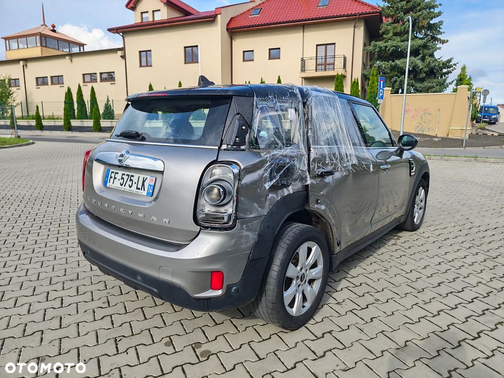 MINI Countryman Cooper Essential Trim - 10