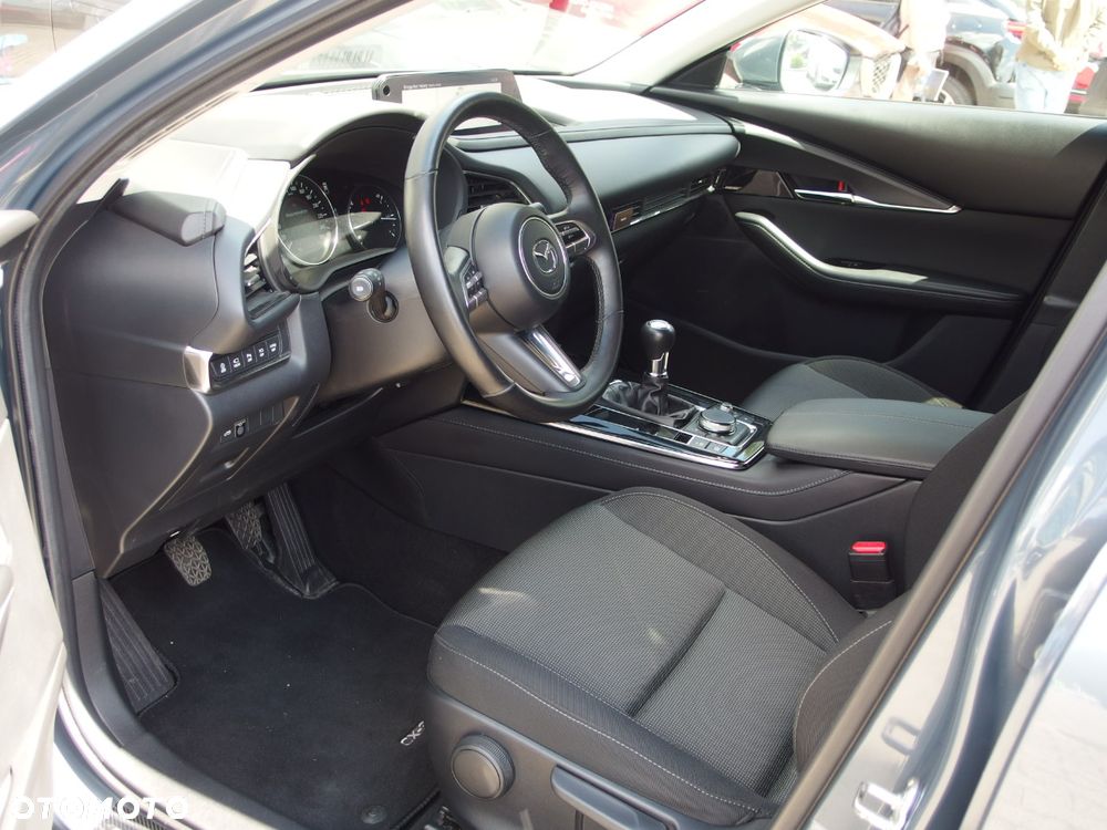 Mazda CX-30 2.0 mHEV Hikari 2WD - 11