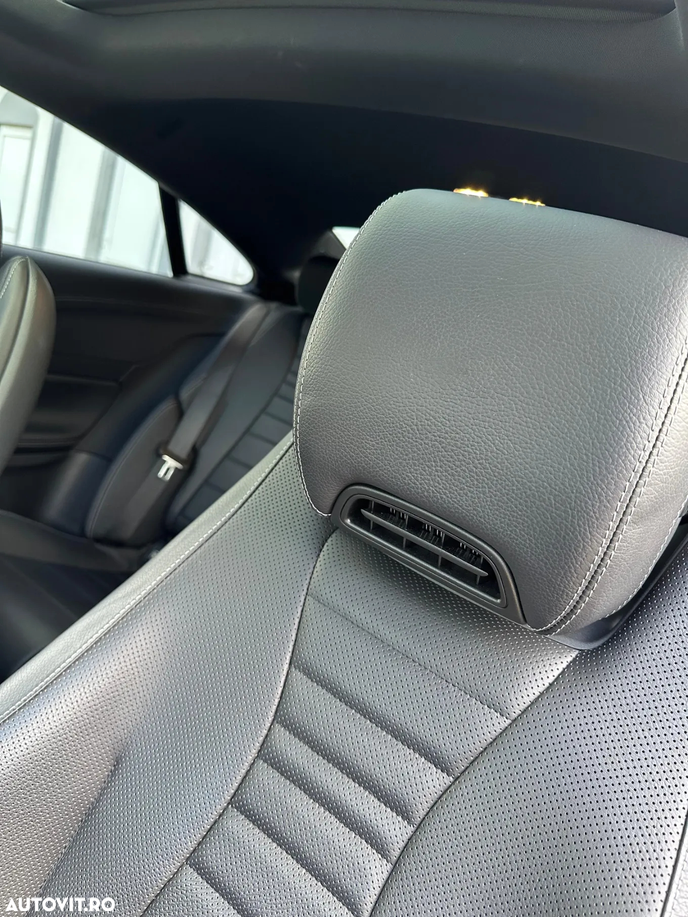 Mercedes-Benz E 220 d 4Matic Coupe 9G-TRONIC Night Edition - 17