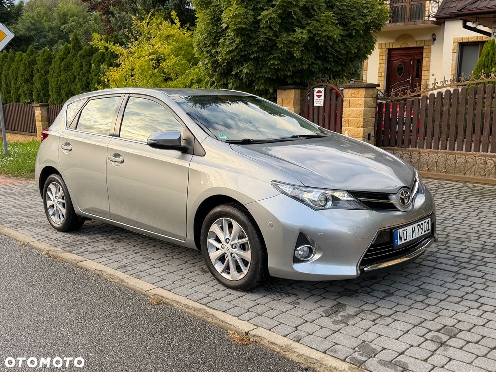 Toyota Auris - 16
