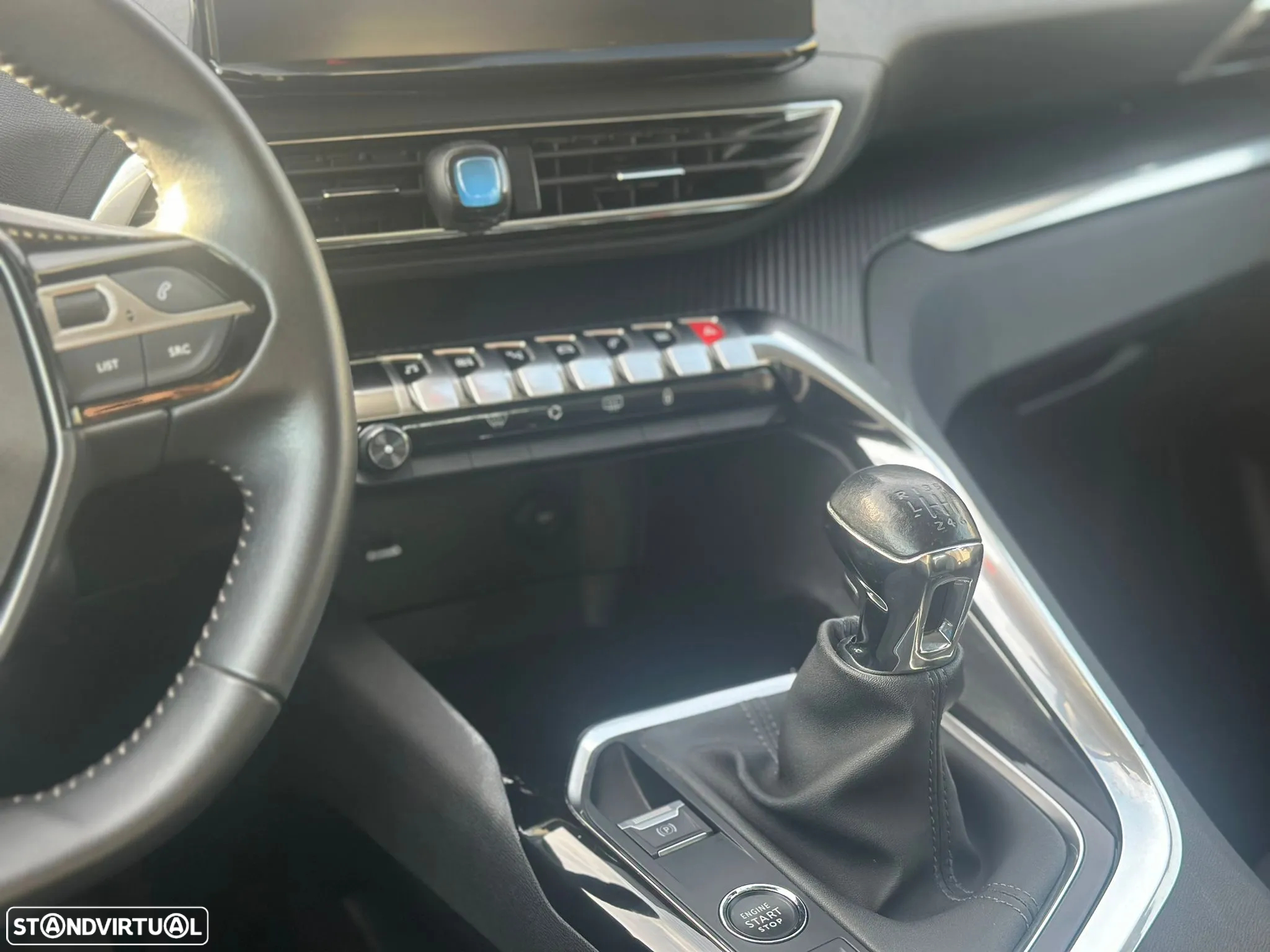 Peugeot 3008 1.5 BlueHDi Allure Baixo Consumo - 18