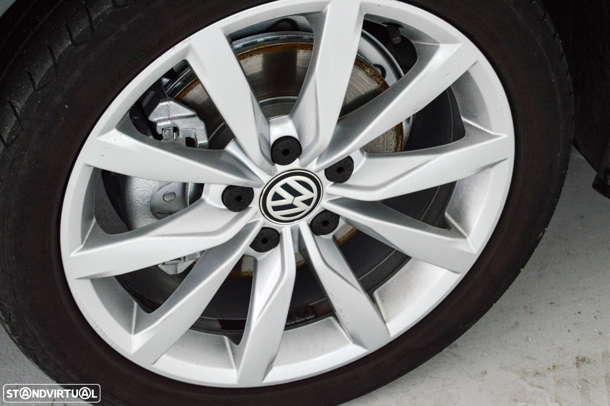 VW Golf Variant 2.0 TDi Highline DSG - 23
