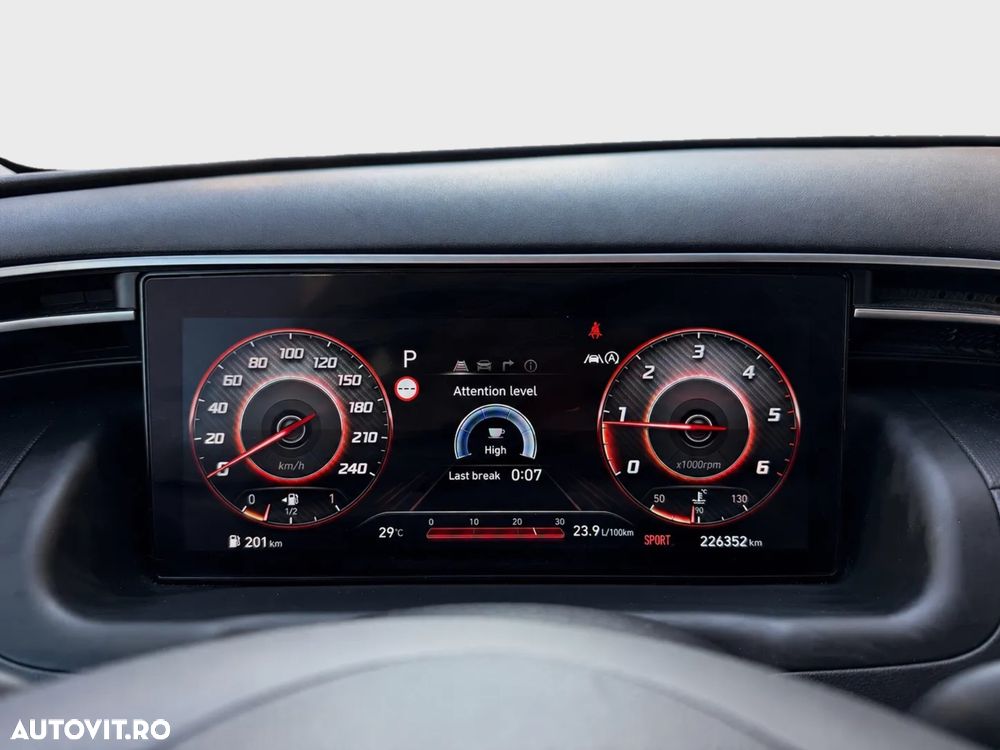 Hyundai Tucson 1.6 CRDi 48V-Hybrid 2WD DCT Trend - 12