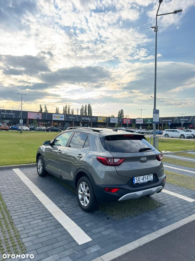 Kia Stonic 1.2 L - 11