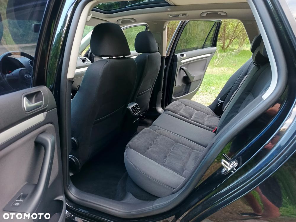 Volkswagen Golf 2.0 TDI DPF Highline - 15