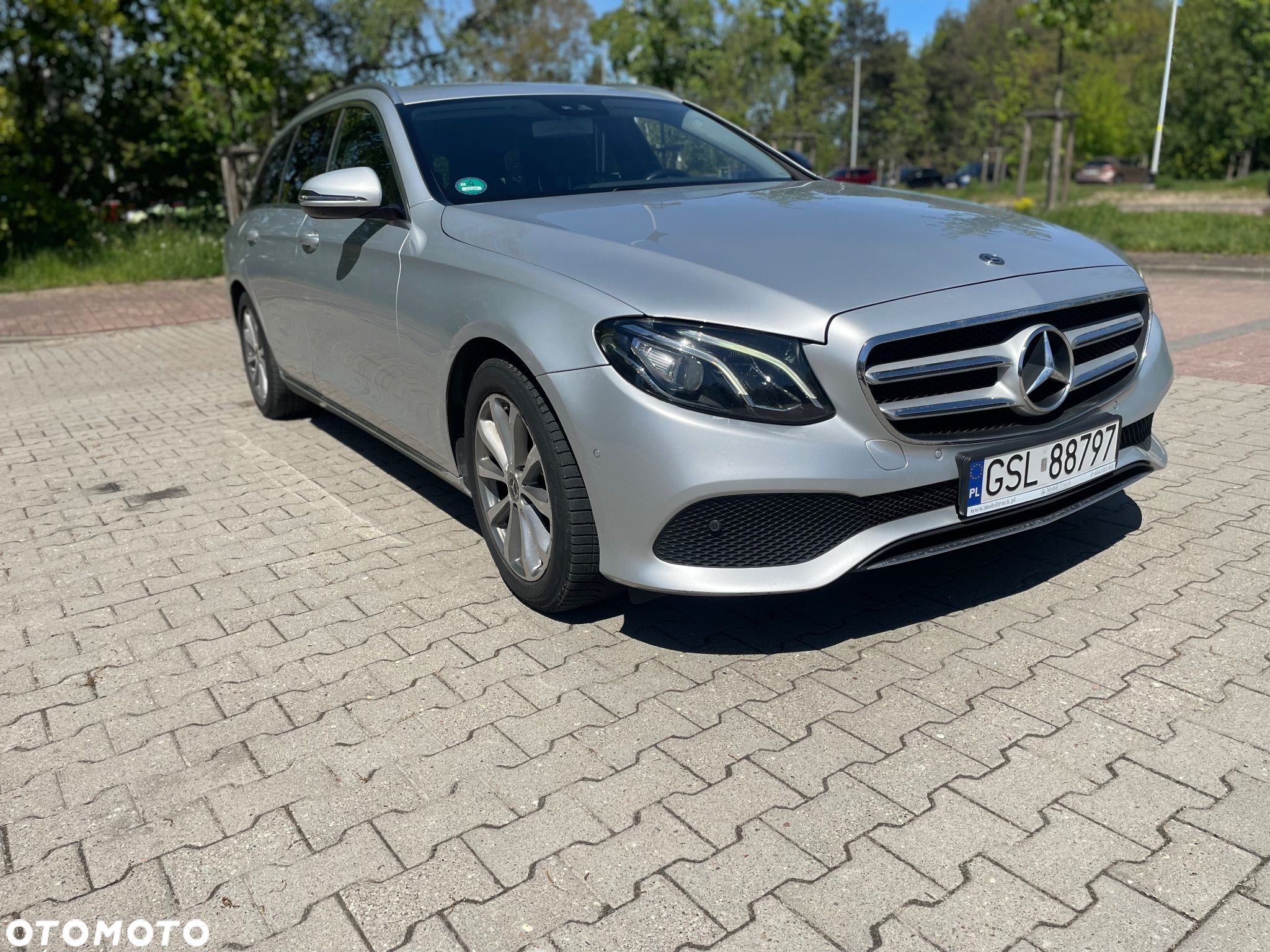 Mercedes-Benz Klasa E 220 d T 9G-TRONIC - 1