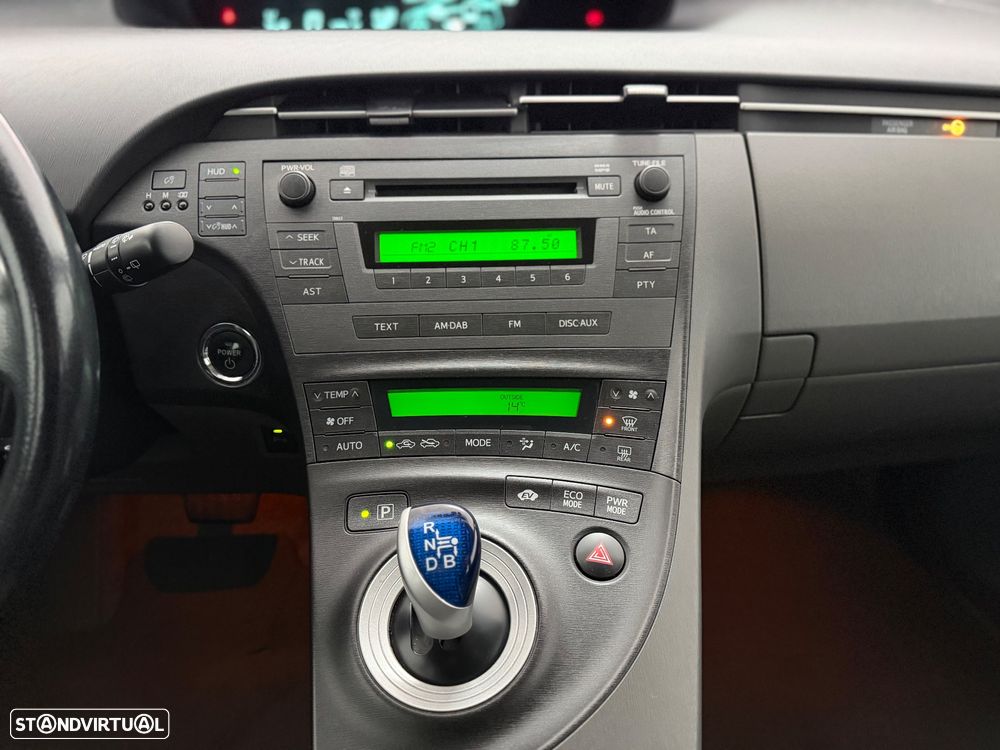 Toyota Prius 1.8 Premium - 11