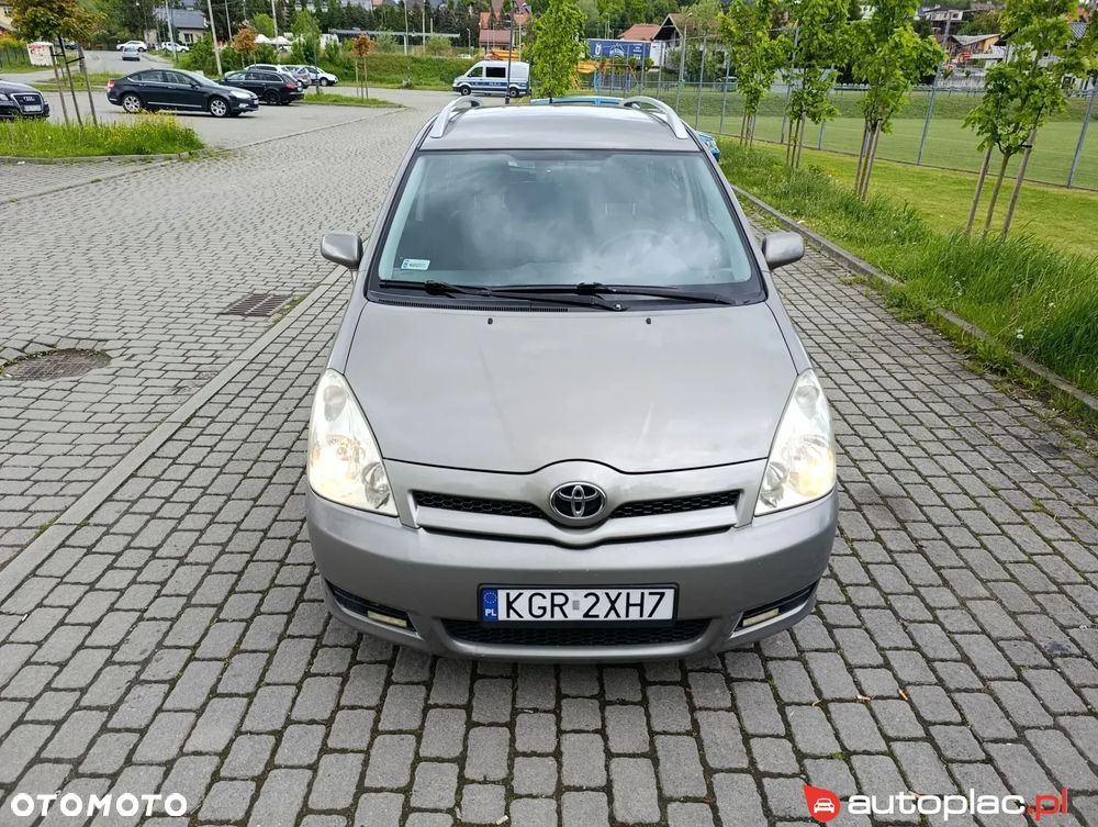 Toyota Corolla Verso 2.0 D-4D Prestige - 4