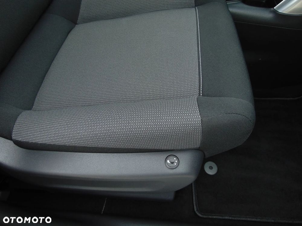 Citroën C3 Aircross BlueHDI 110 Stop & Start SHINE - 23