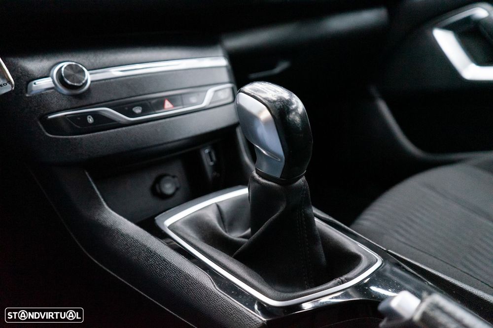 Peugeot 308 SW 1.6 BlueHDi Allure - 29