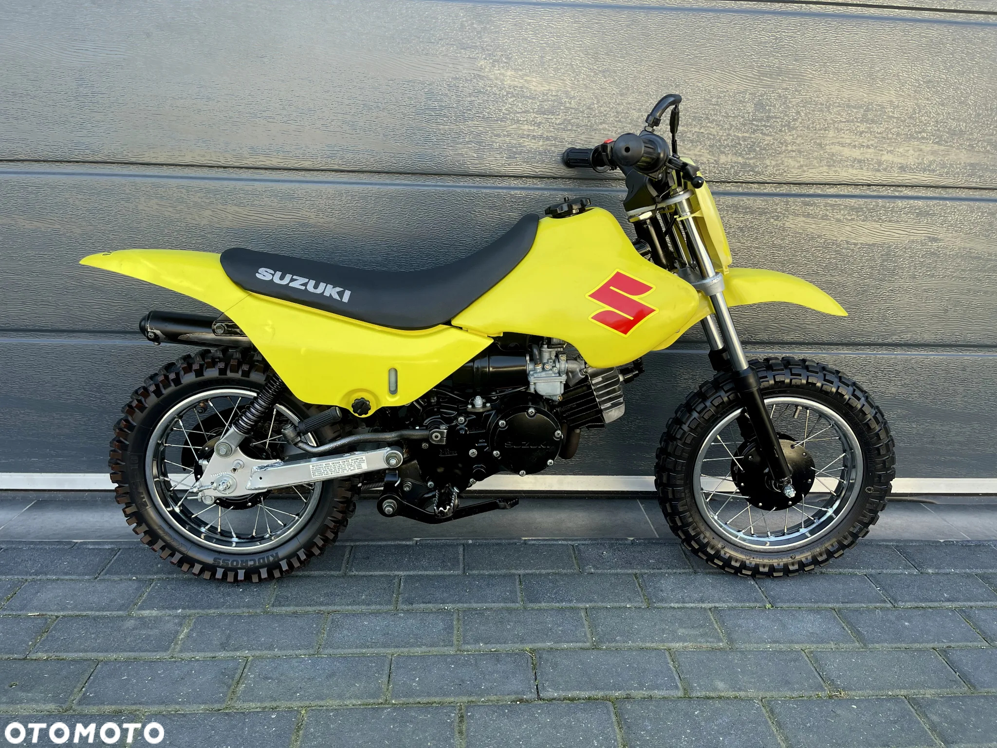 Suzuki Inny