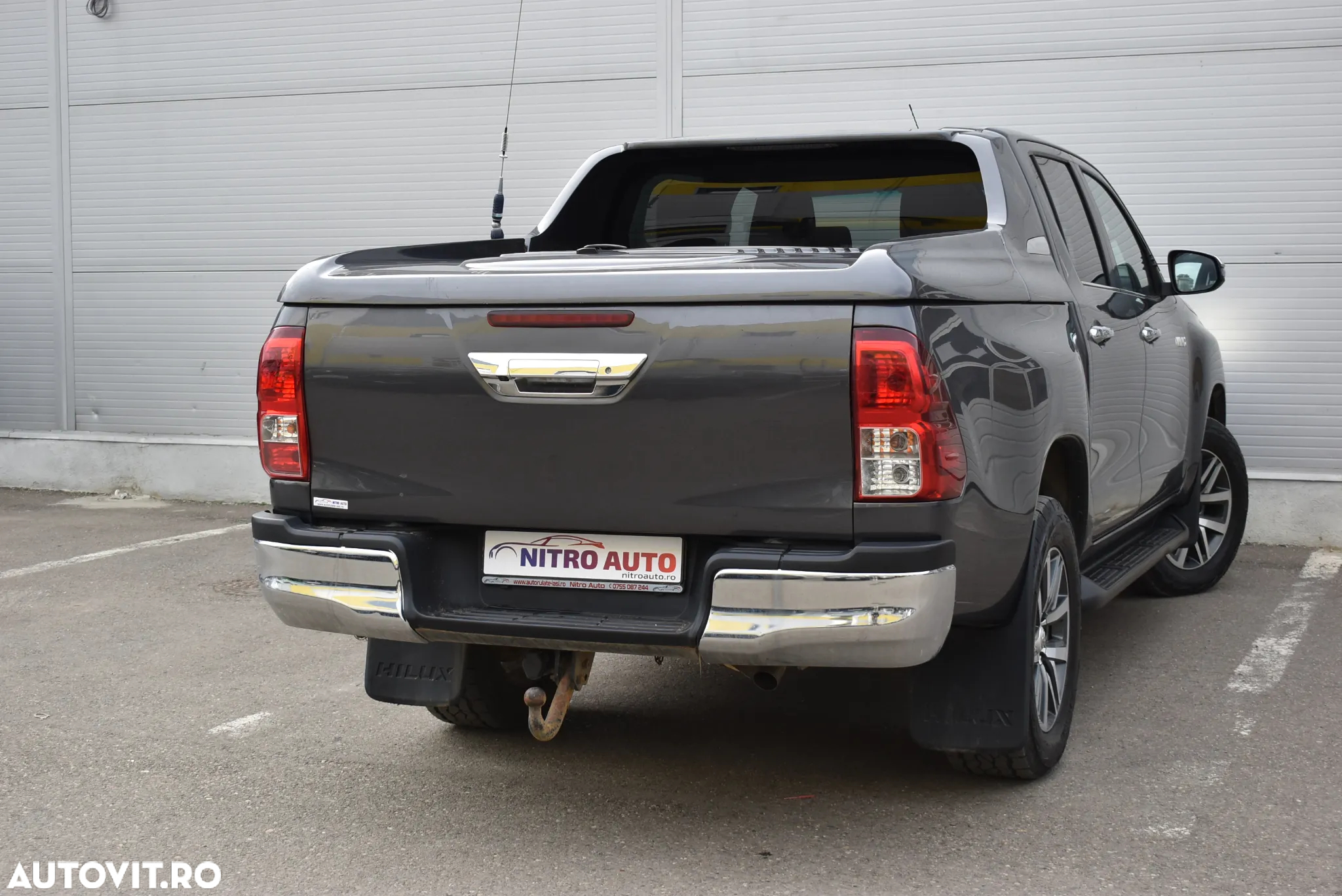 Toyota Hilux - 8
