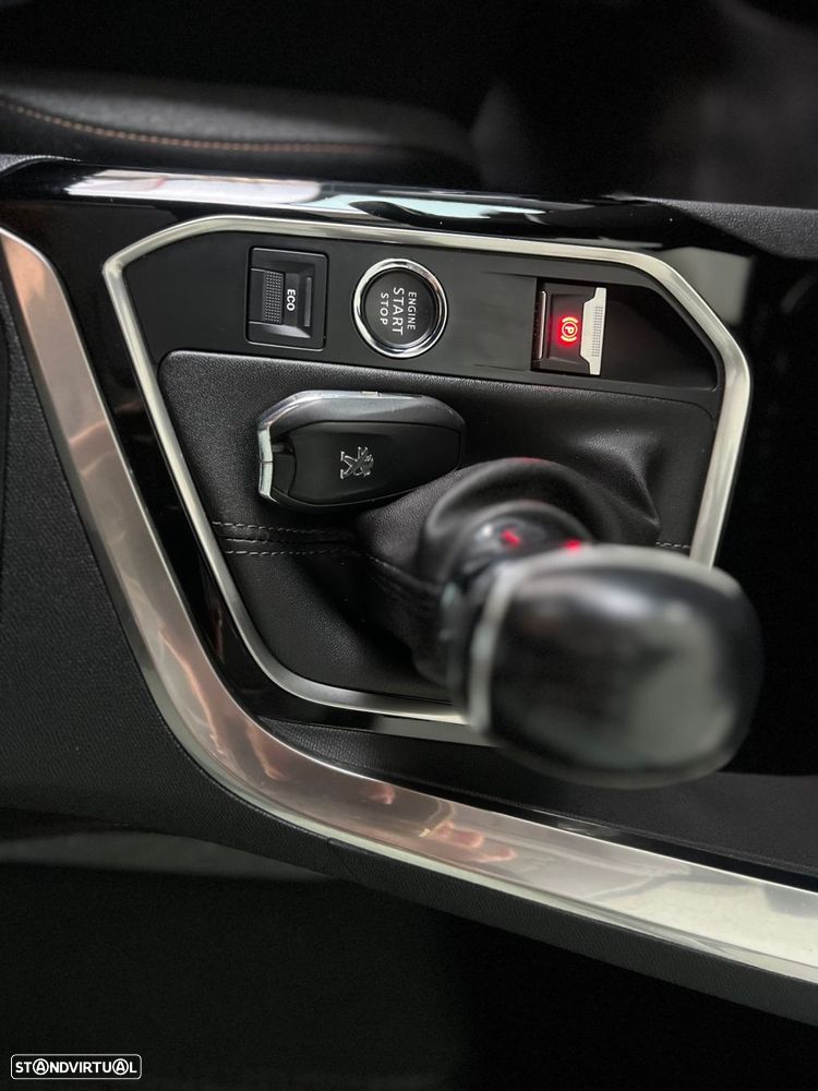 Peugeot 3008 1.5 BlueHDi Active Pack - 16