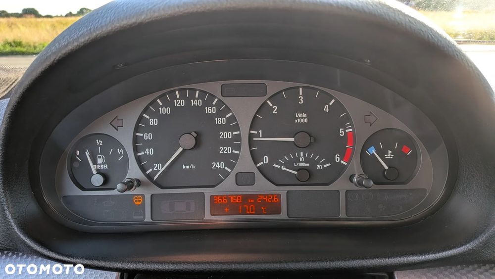 BMW Seria 3 - 22