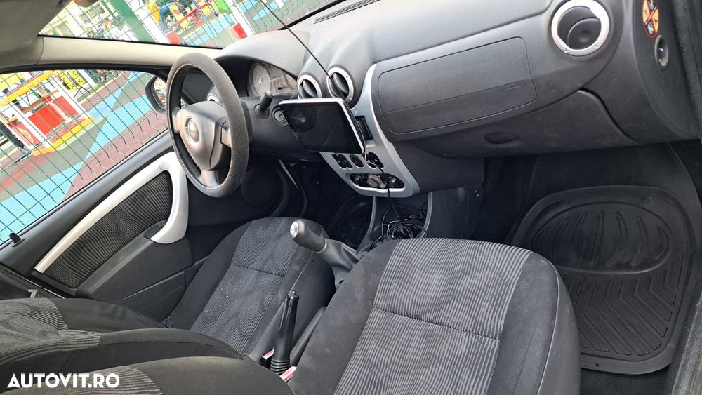 Dacia Logan 1.4 MPI Laureate - 1