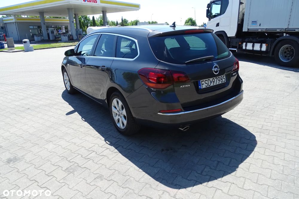 Opel Astra 1.4 T Cosmo S&S - 6