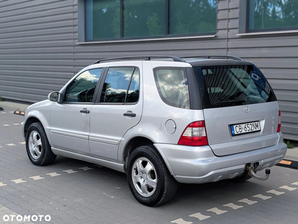 Mercedes-Benz ML - 11