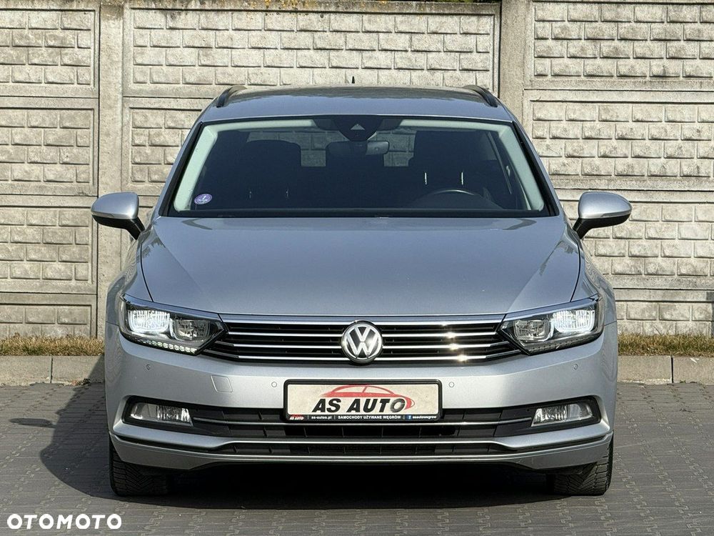 Volkswagen Passat - 30