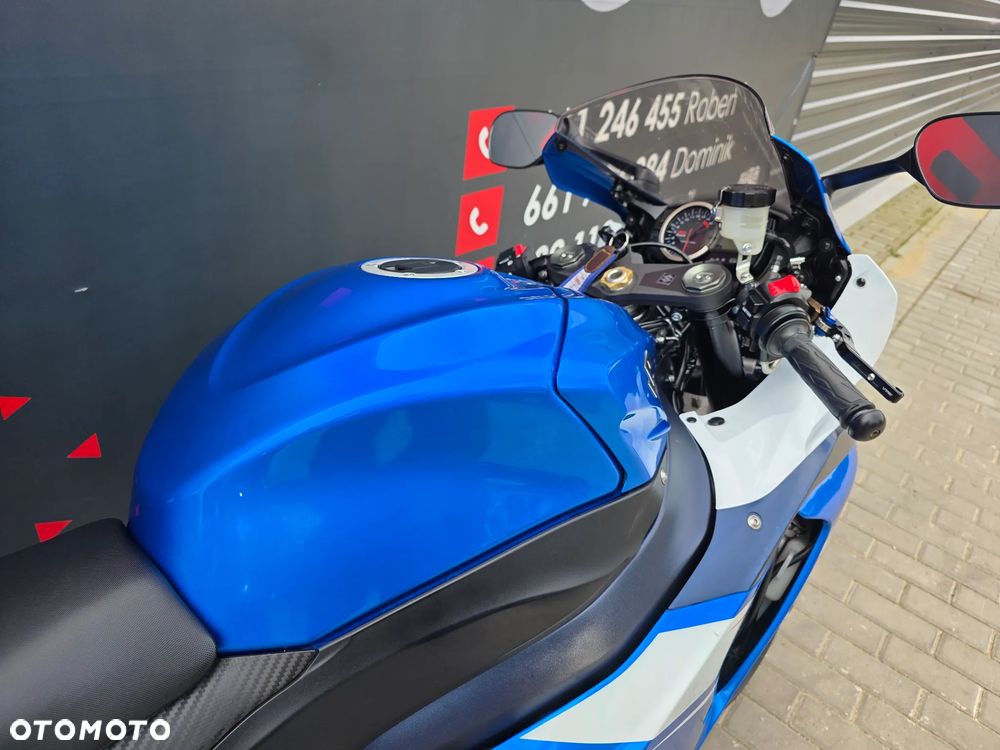 Suzuki GSX-R - 28