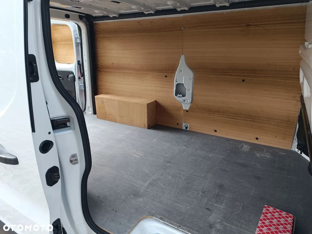 Renault TRAFIC L2H1 - 25