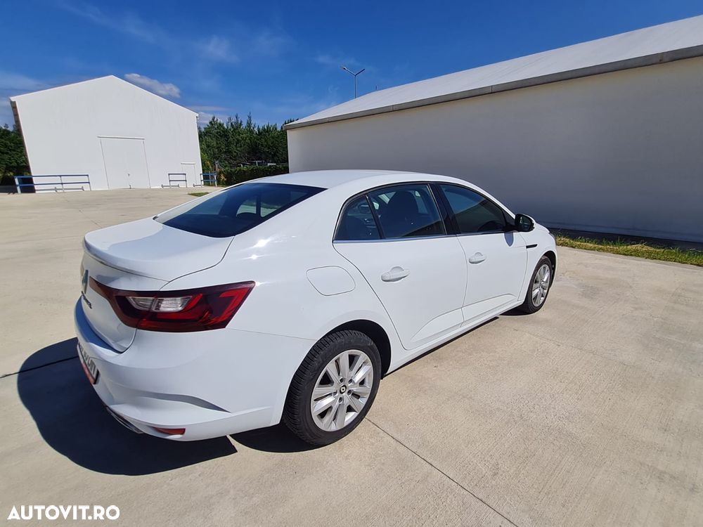 Renault Megane TCE 140 GPF Zen - 4