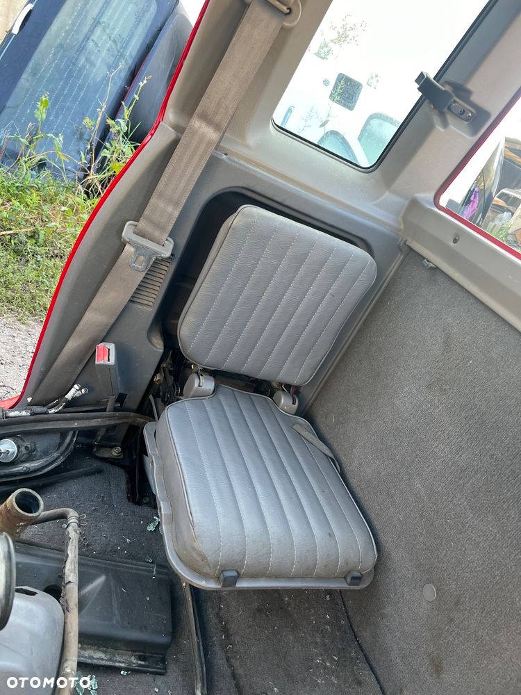Fotele tylne małe Nissan Navara d22 d21 lewy prawy - 7