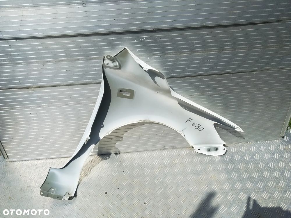 F354/F357/F371/F680/F748/H309/H327/H351/H501 BŁOTNIK LEWY TOYOTA COROLLA E15 SEDAN - 4