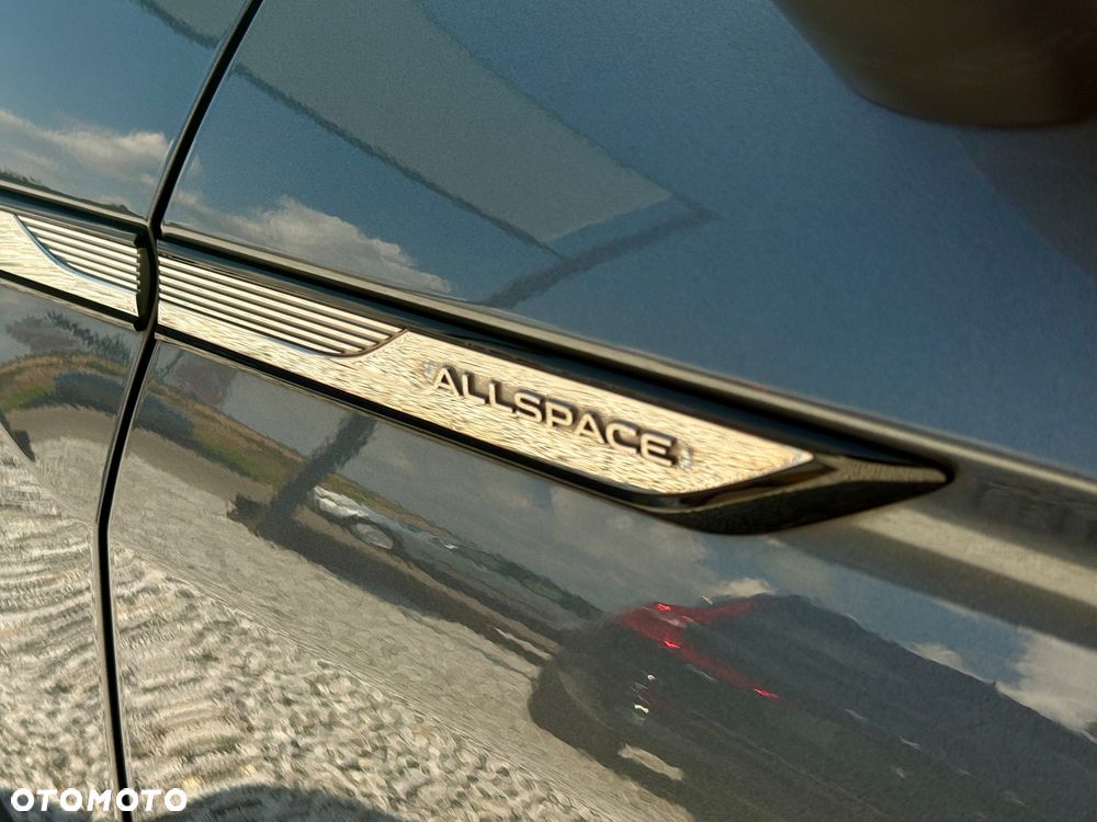 Volkswagen Tiguan Allspace 2.0 TDI SCR 4Motion DSG Elegance - 9