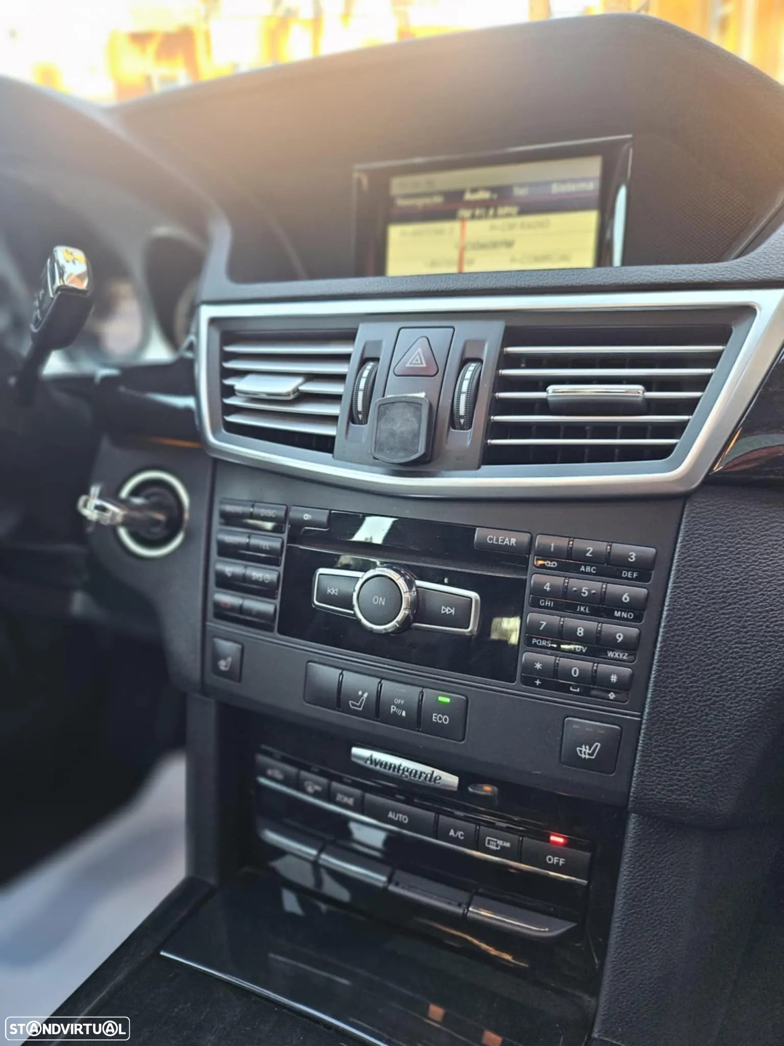 Mercedes-Benz E 220 BlueTEC Avantgarde Auto. - 6