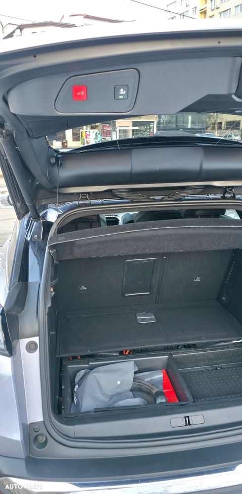 Peugeot 3008 225 e-EAT8 GT Pack - 11