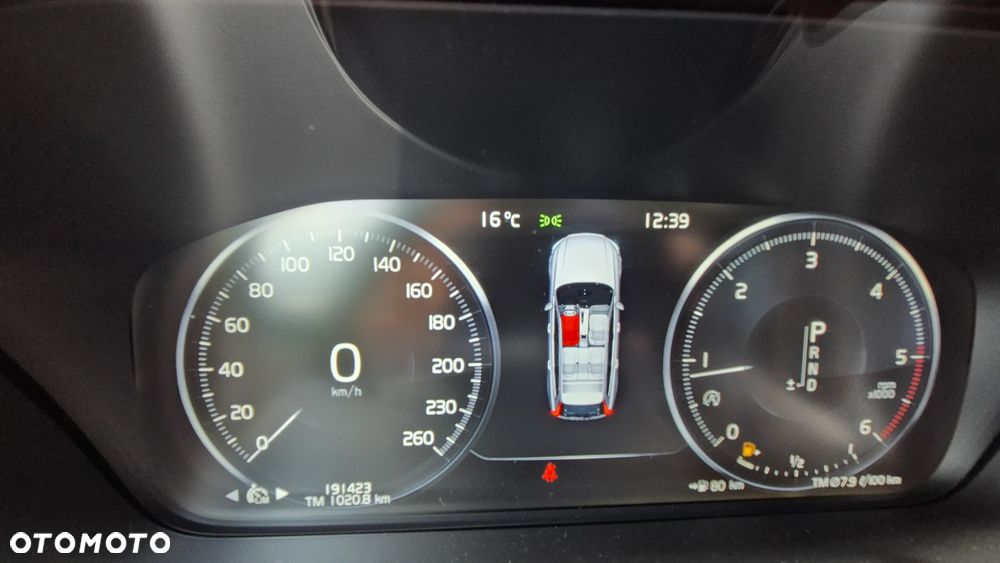 Volvo V90 Cross Country D4 AWD Geartronic - 11