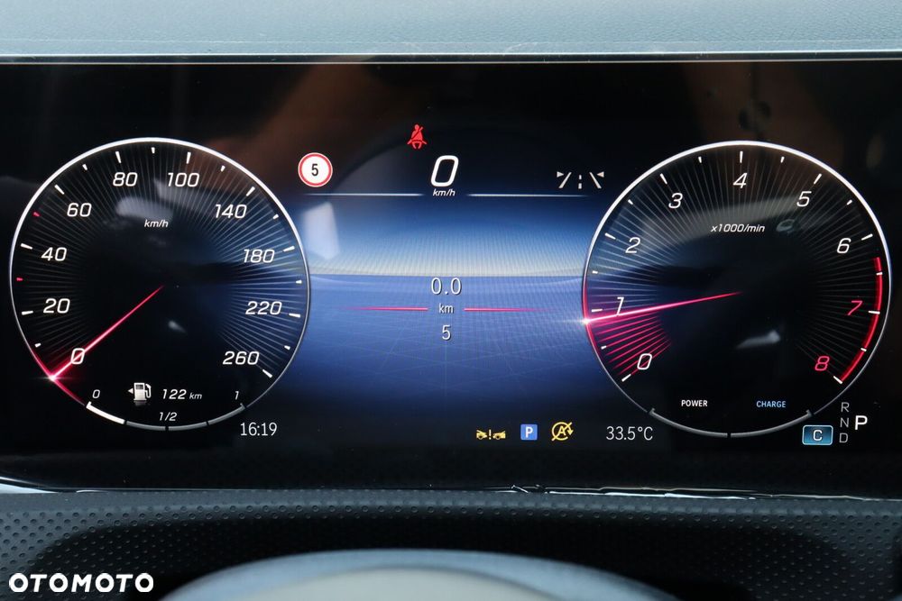 Mercedes-Benz Klasa A 220 4-Matic AMG Line 8G-DCT - 15