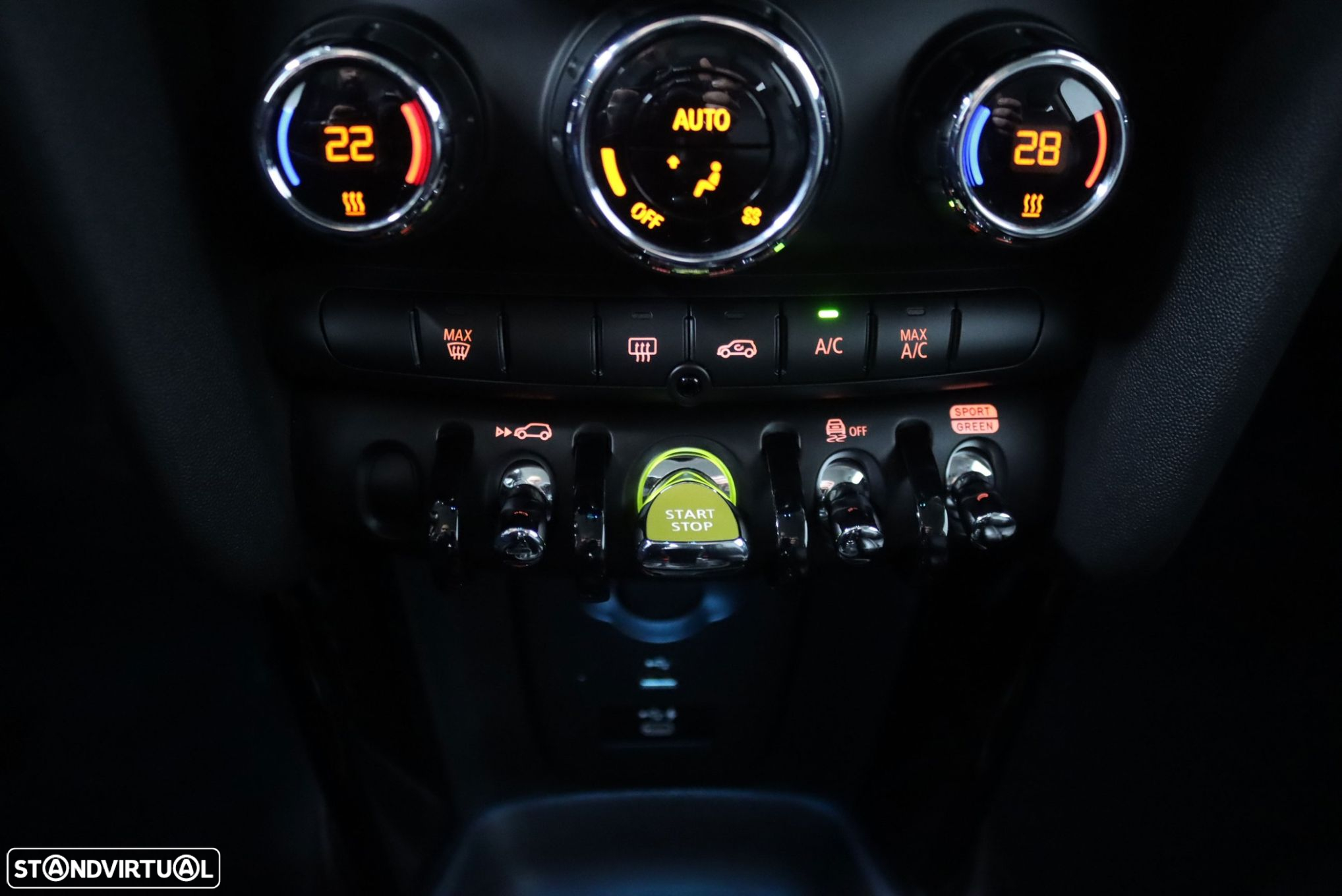 MINI 3 Portas Cooper SE - 28