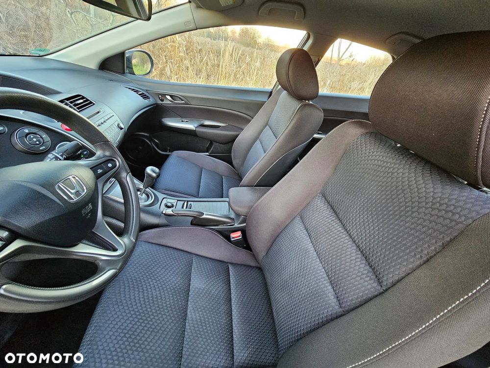 Honda Civic 1.4 i-VTEC Elegance - 19